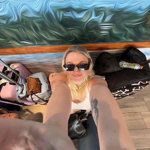 Meet your Posher, Destiny